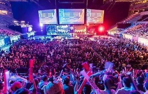 判断上却有 判断上却有